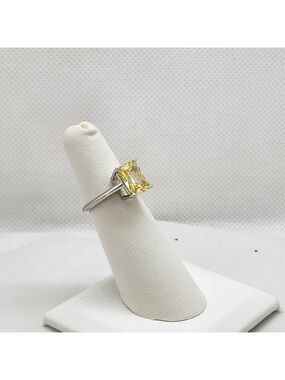 Brand New Sterling Silver 925 Yellow Gemstone Ring